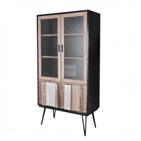 ADESSO display case